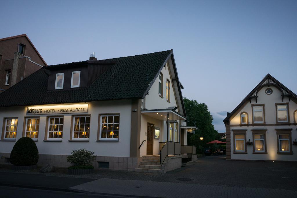 沙佩尔酒店 策勒 外观 照片